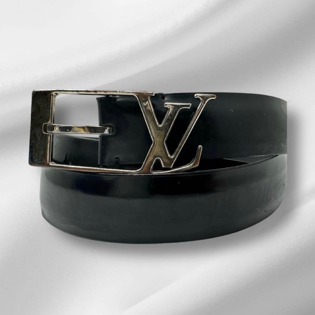 ルイヴィトン　レザー　ベルト　LVバックル　メンズ