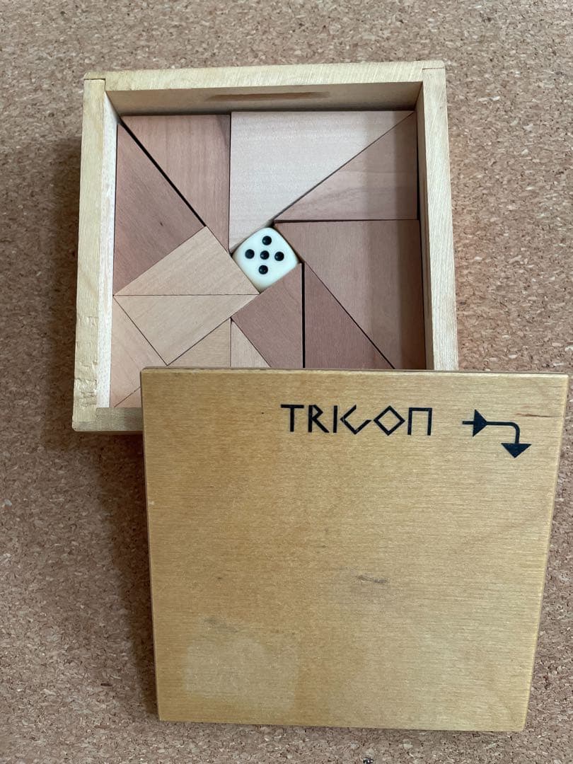 naef TRIKON 知育玩具 木製 サイコロ付き