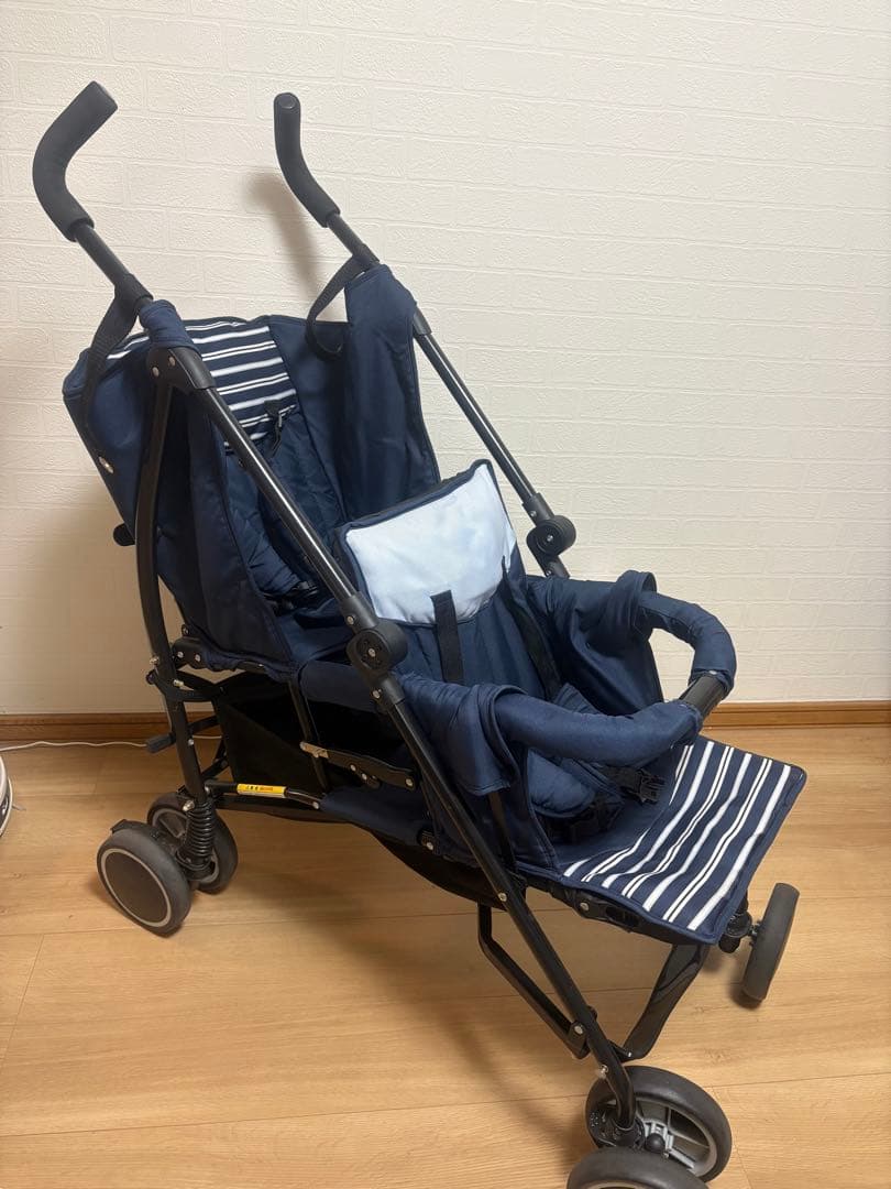 く*ぴ様 縦型/2人乗りベビーカー/日本育児/ツインシティ/折りたたみベビーカー