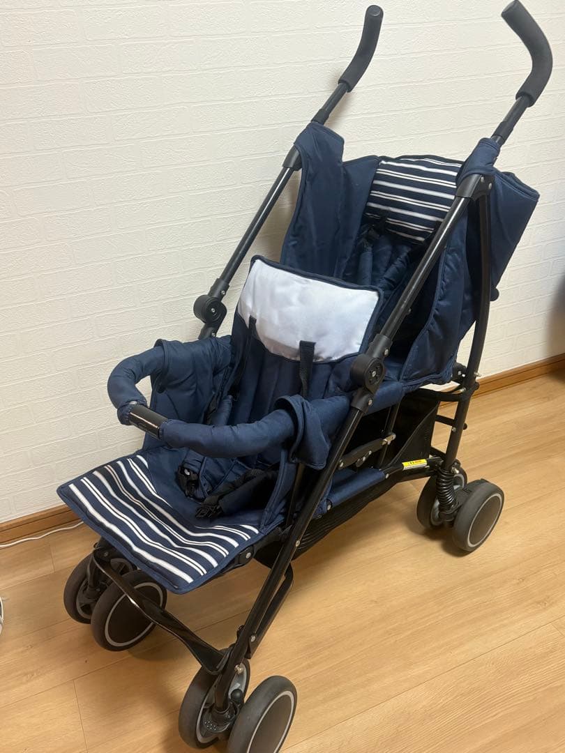 く*ぴ様 縦型/2人乗りベビーカー/日本育児/ツインシティ/折りたたみベビーカー