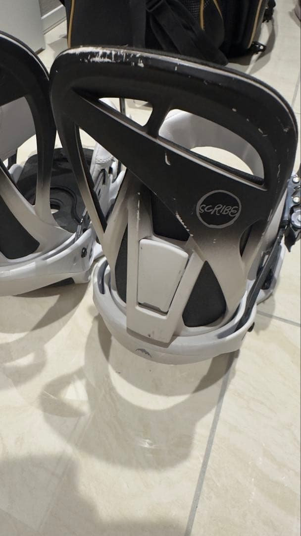 SCRIBE スノーボードビンディング ホワイト/ブラック
