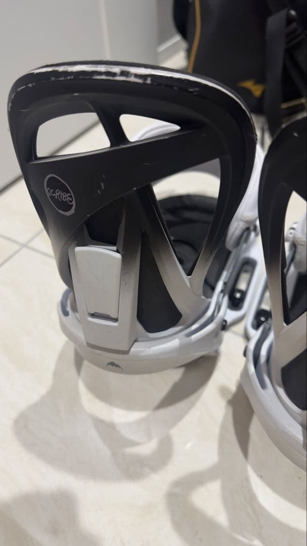 SCRIBE スノーボードビンディング ホワイト/ブラック