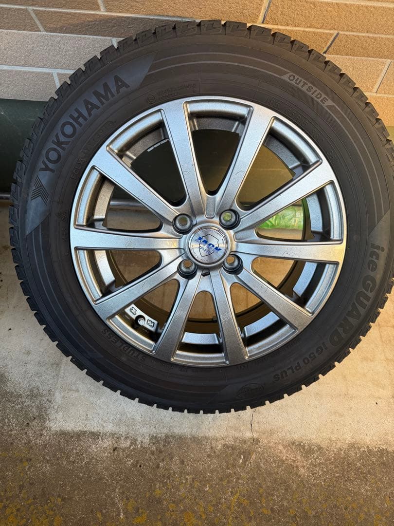 185/65R15 スタッドレス　４穴　PCD100