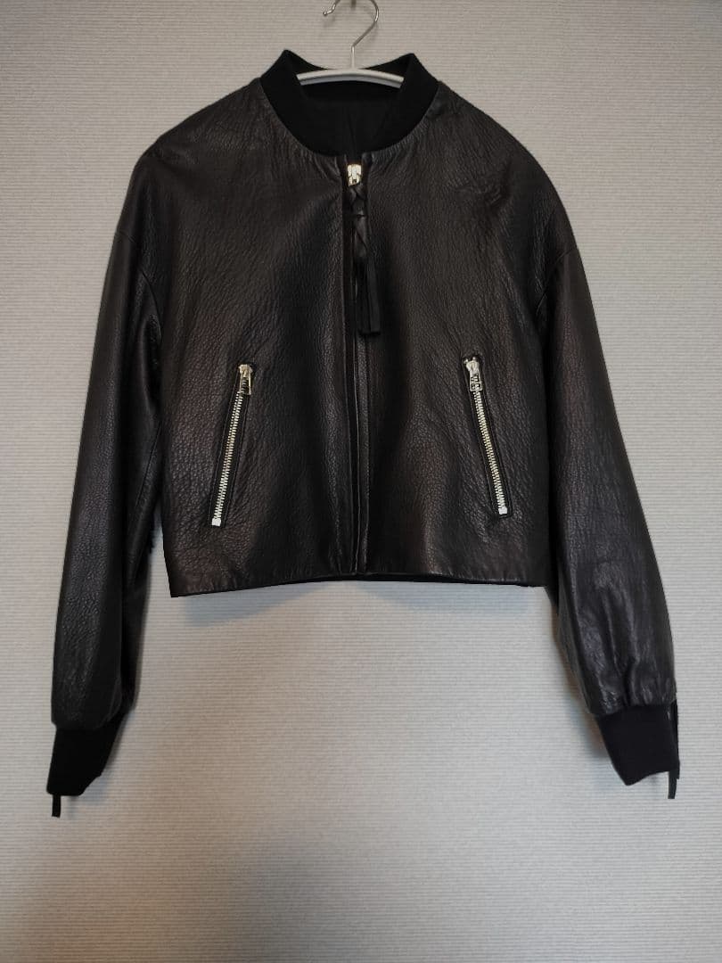 ミ*ミ様 VALENTINO☆バレンチノ　リアルレザージャケット　ブルゾン　黒