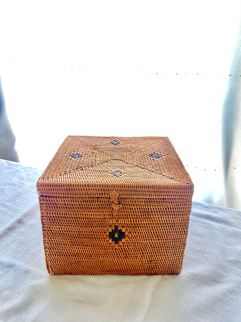 アタ製品　蓋付き　ボックス　バリ　インドネシア　インテリア　かご