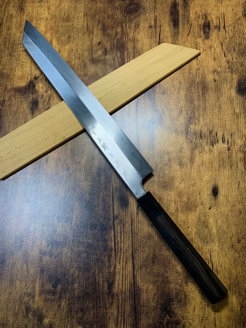 【正本総本店】　切付　本焼　尺一寸　包丁　黒檀水牛八角柄　鞘付