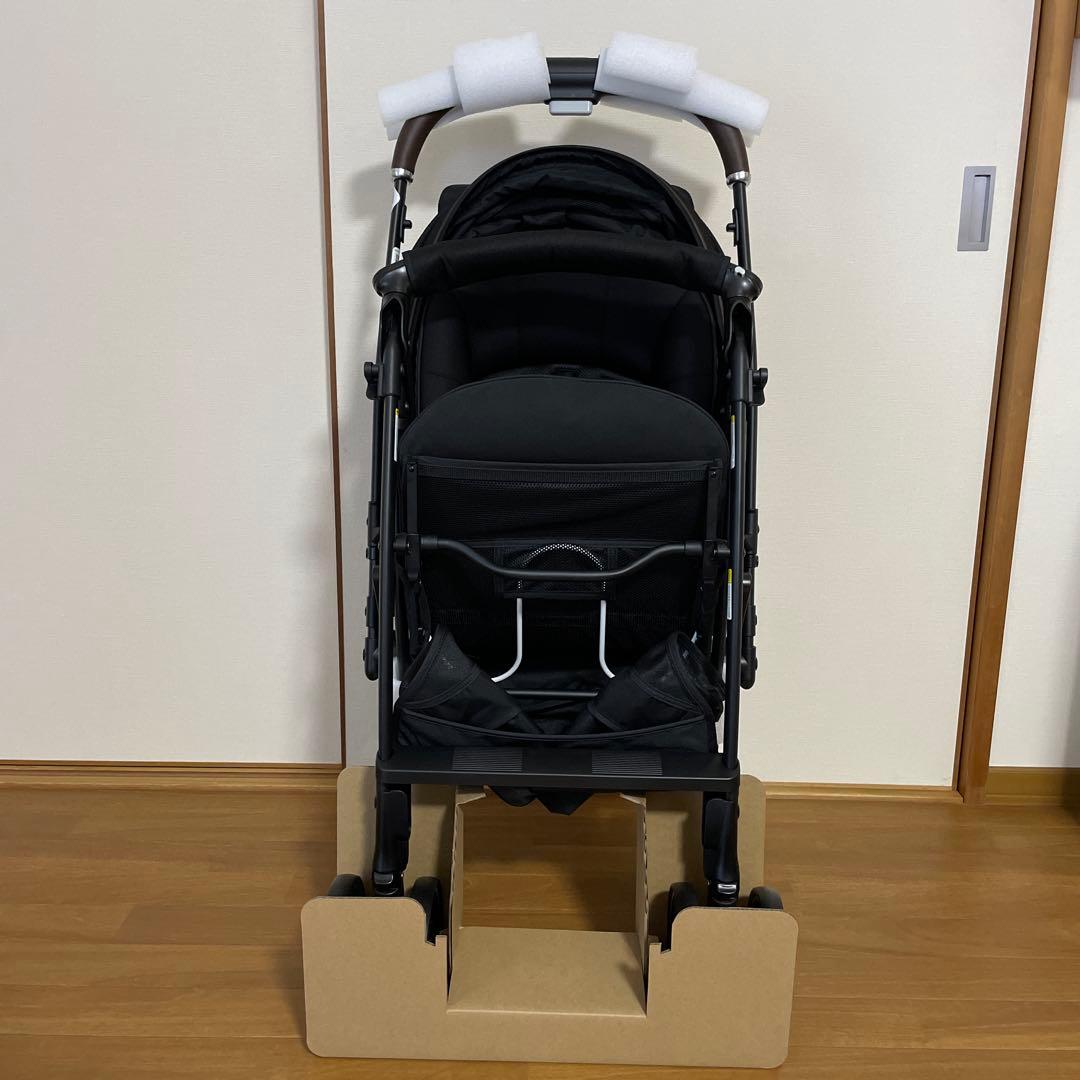 【極美品】新品未使用 アップリカ ラクーナクッションフリーAD 人気のブラック