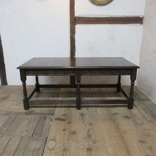 イギリス製 アンティーク 家具 JAYCEE社 コーヒーテーブル 6106e