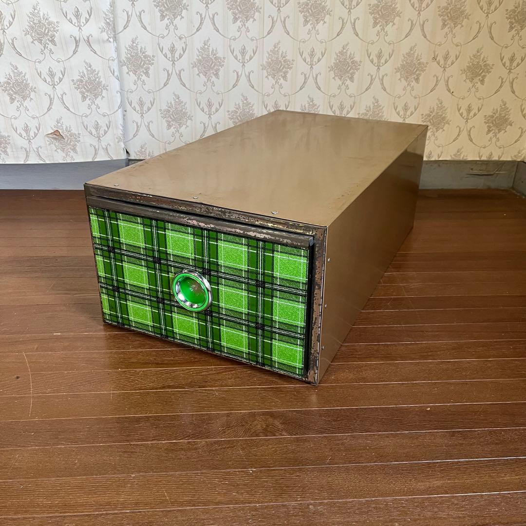 【アンティーク】② 昭和レトロ レトロポップ ブリキ 衣装ケース 収納ボックス