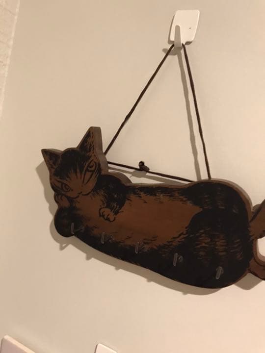 大切に飾っておりましたが、飾りきれなくなり…お譲り致します。キーフックのみです