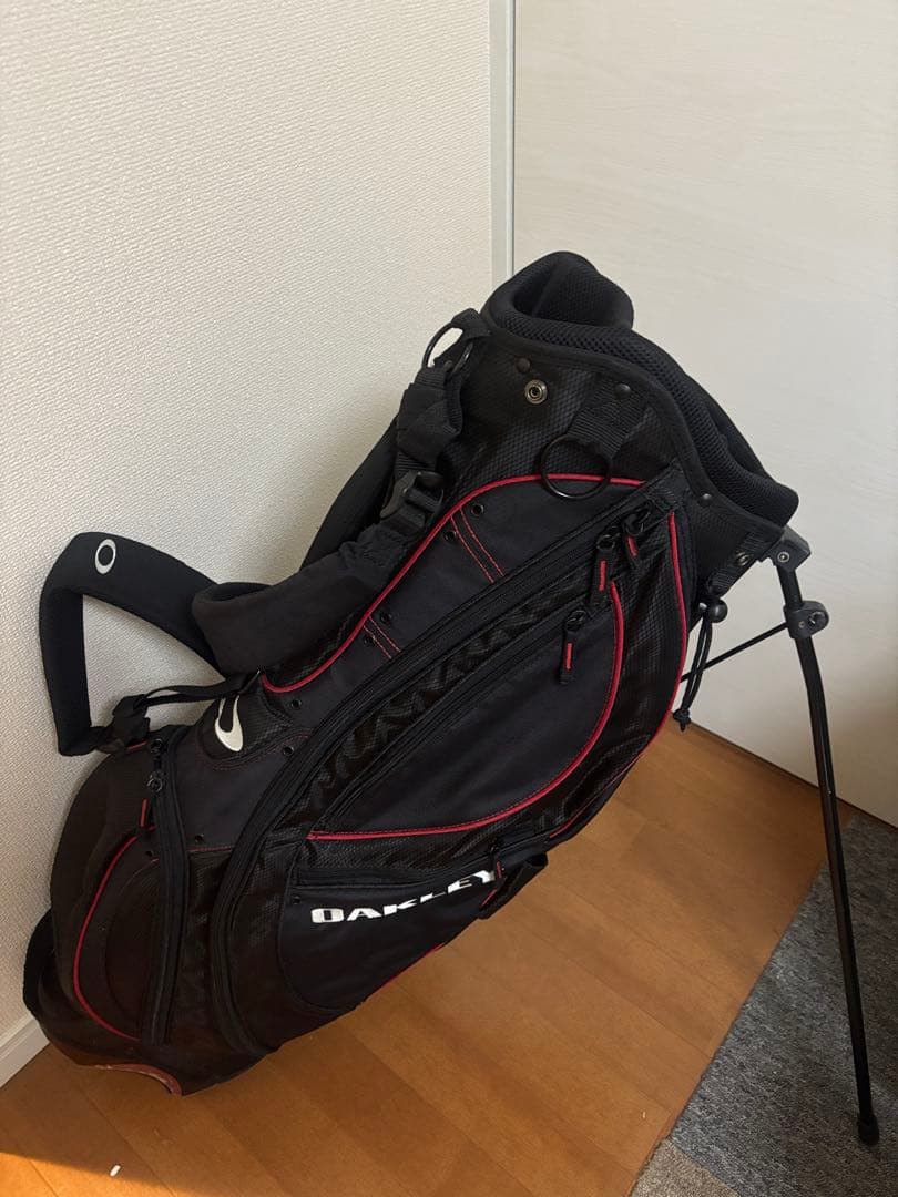 オークリー 軽量　キャディバッグ ゴルフバッグ スタンドタイプ　7分割