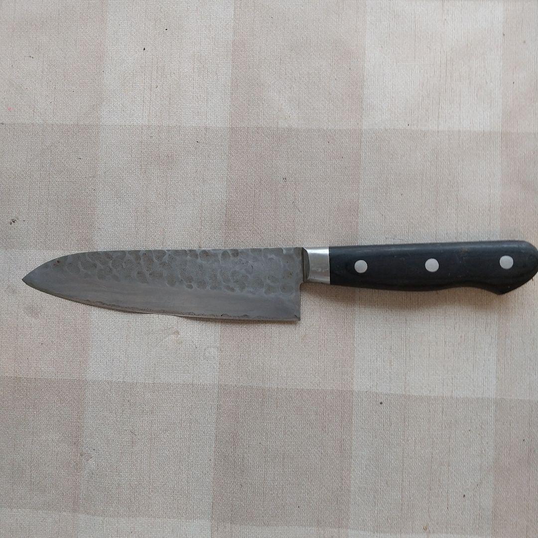 堺業平　青紙一号　梨地鎚目鍛造　三徳万能包丁