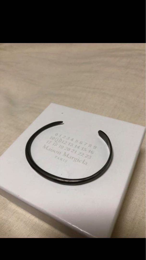 メゾンマルジェラ　バングル　16ss