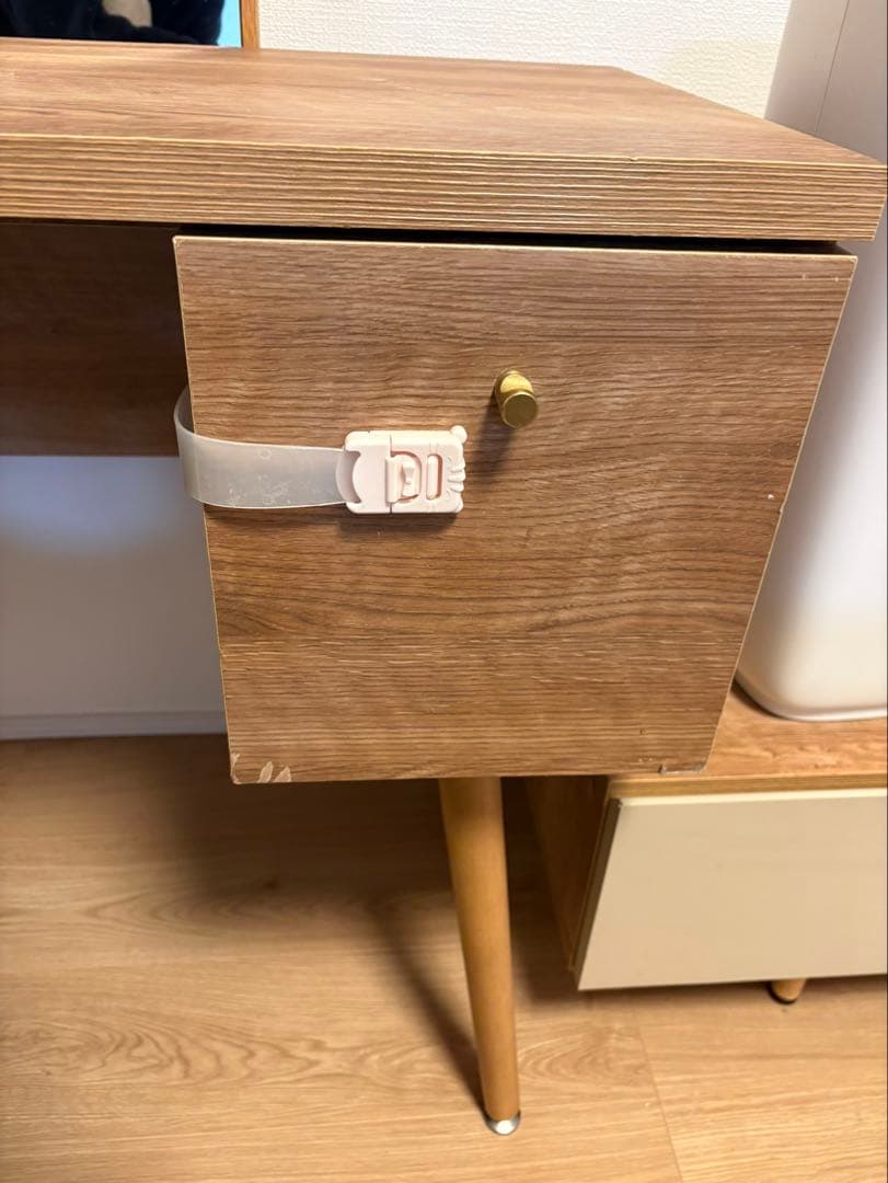 送料込⭐︎LOWYAドレッサーデスク(机のみ)