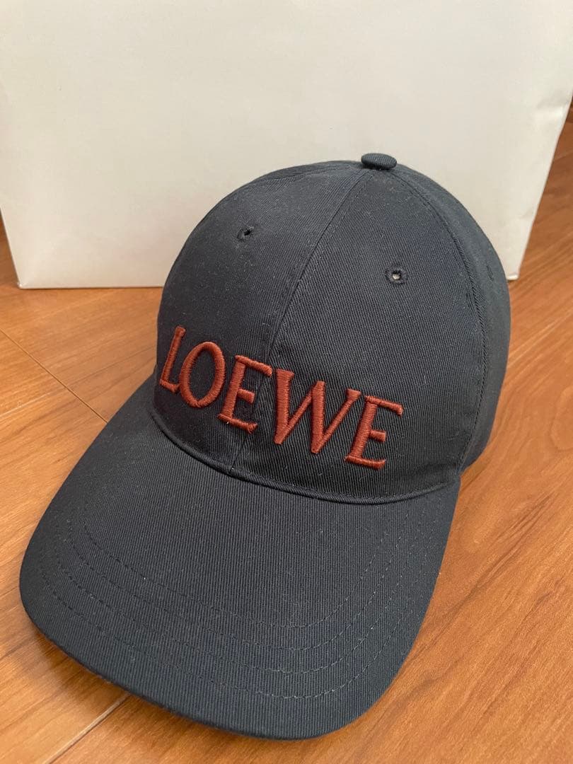 【新品】LOEWE キャップ　レディース　Sサイズ