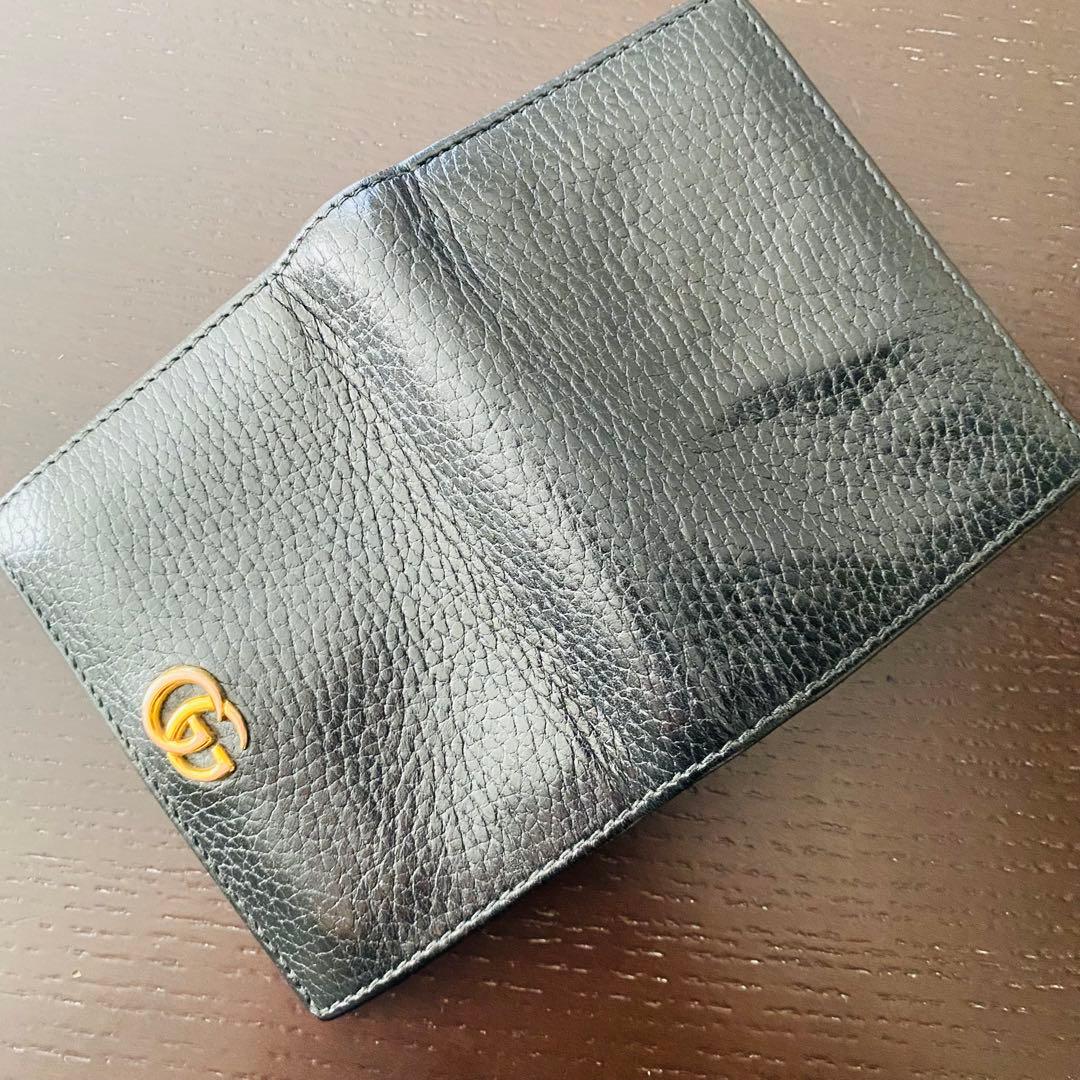 【美品】グッチ GGマーモント 二つ折り財布 コンパクト財布 小銭入れ 黒