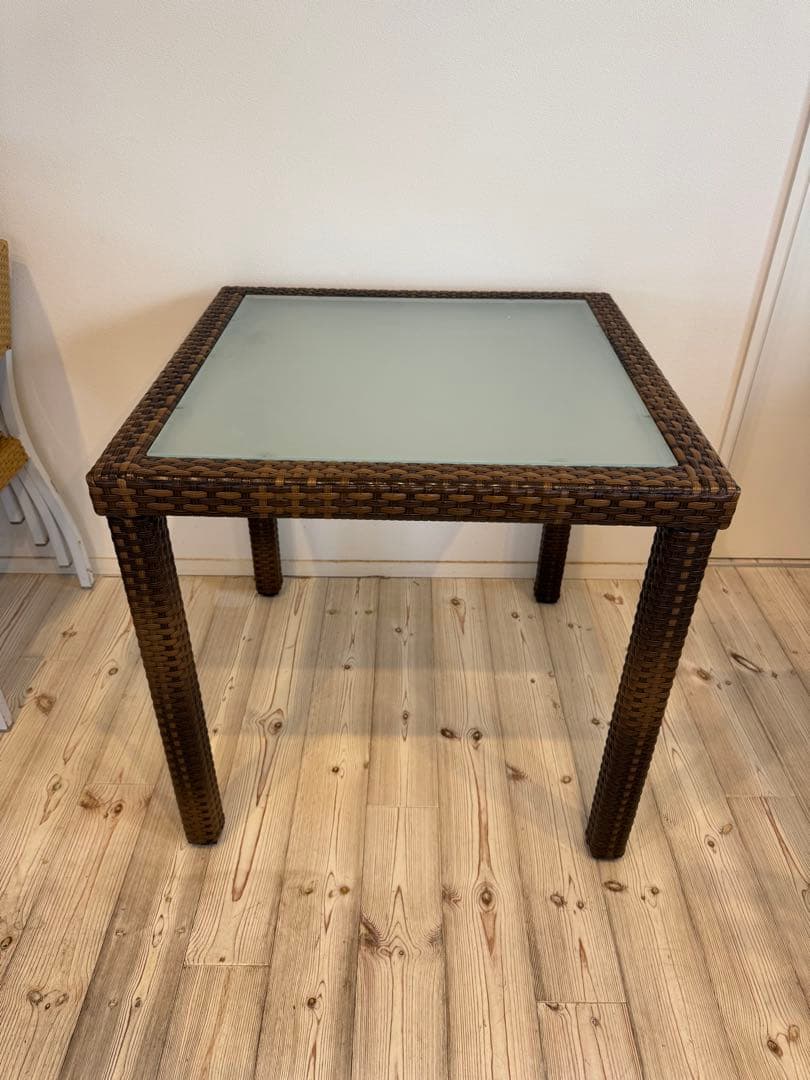 ラタン調 ガラストップ エーゲテーブル 屋外可 カフェ ガーデン①