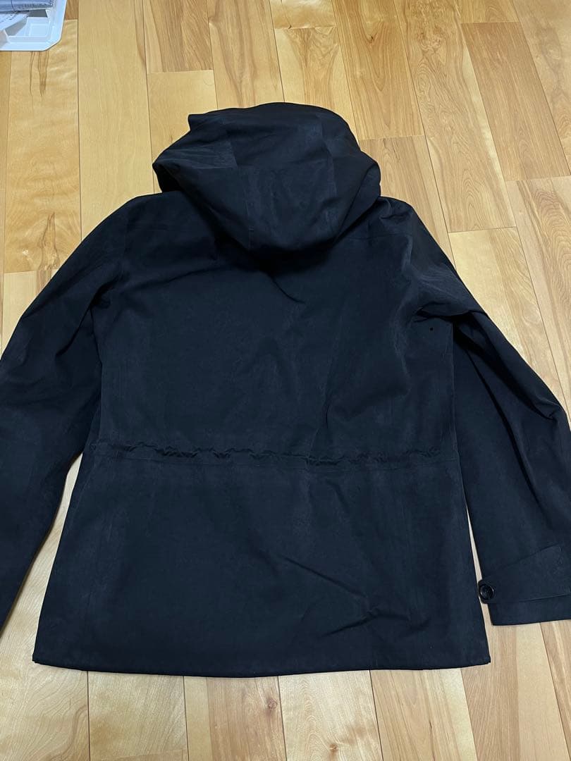 新品未使用187.000円　TenC CARGO PARKA
