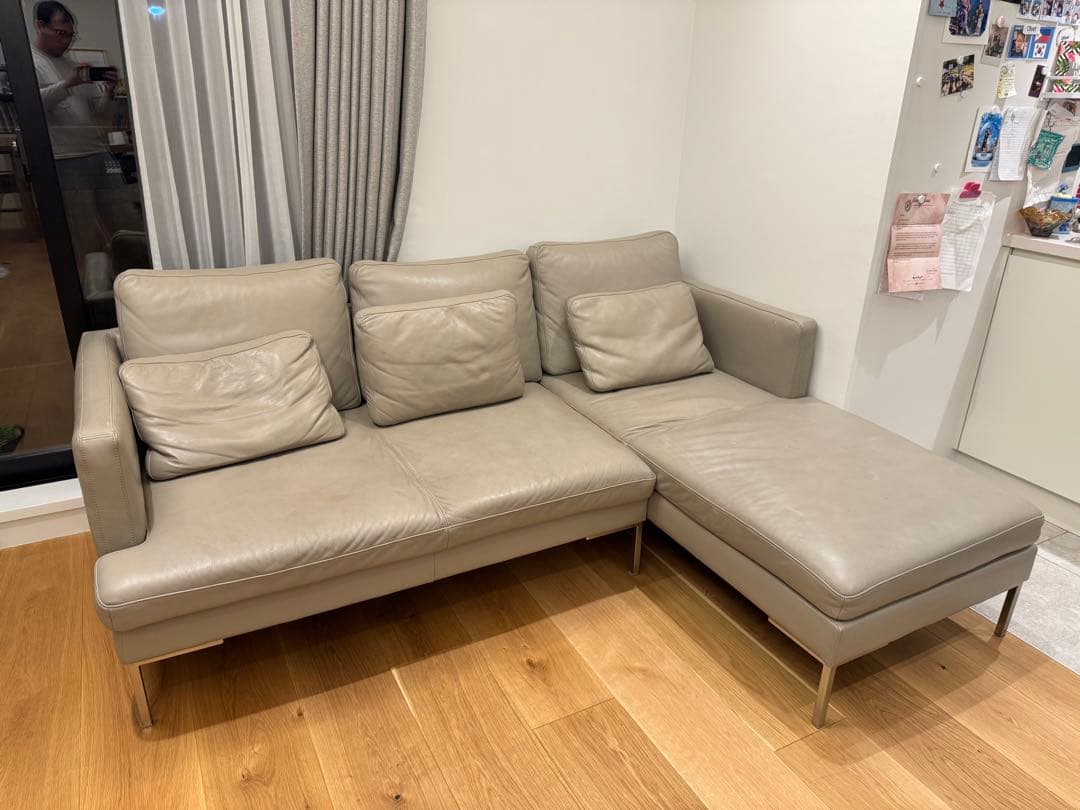 ライトグレー レザー L字型ソファ