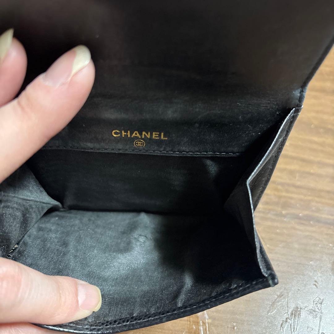 CHANEL 折り財布
