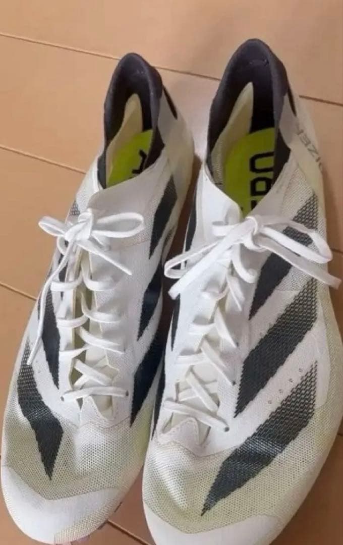 ADIZERO スパイクシューズ ホワイト/ブラック 29センチ（美品）