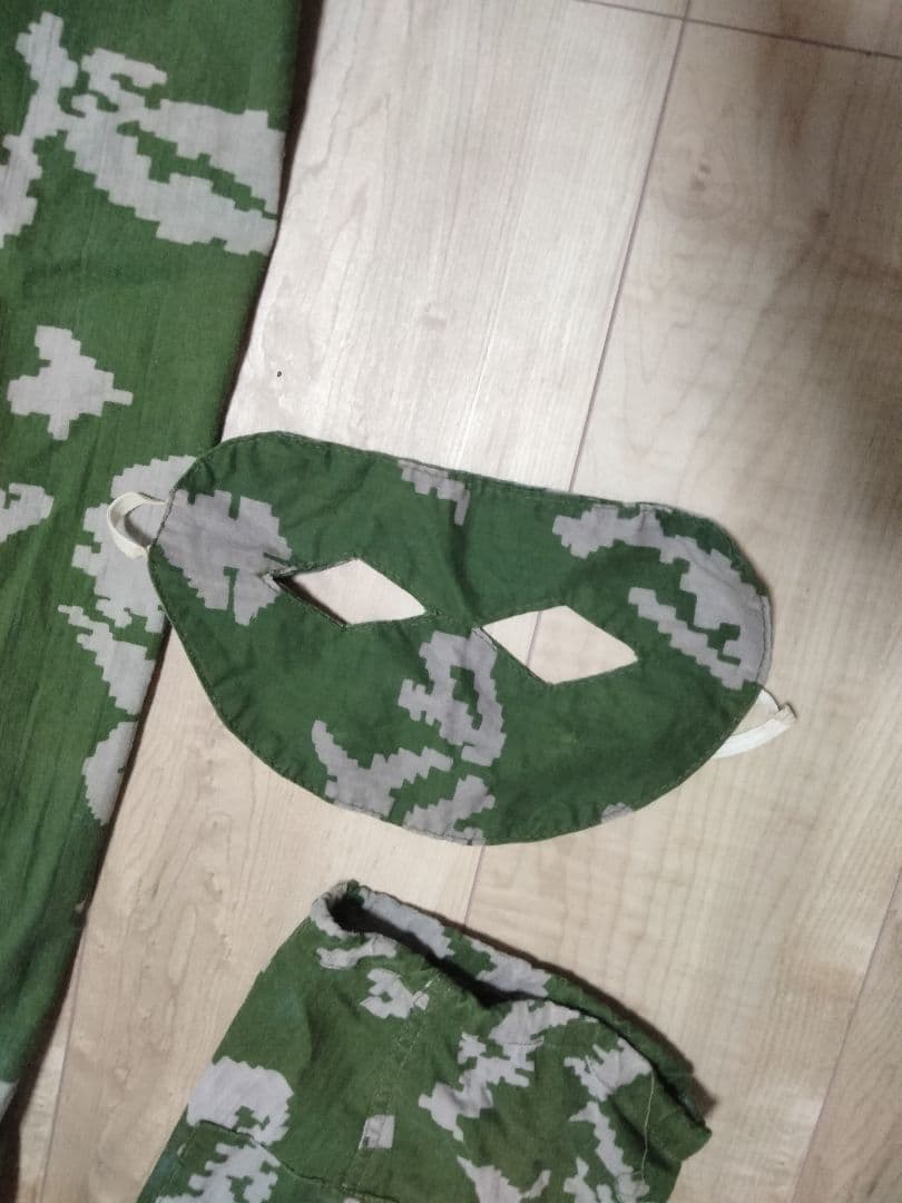 ロシア軍　VDV 空挺部隊 KLMK ベリョーズカ オーバーオール マスク付き