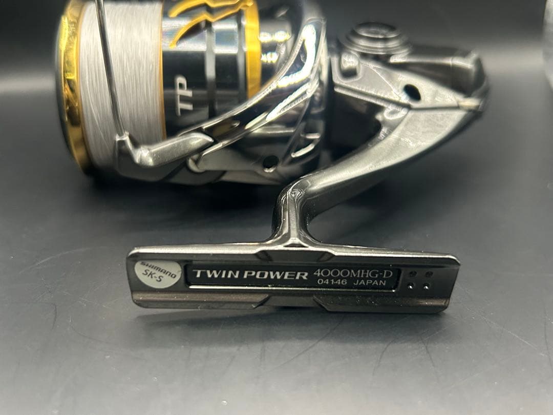シマノ 20 ツインパワー 4000MHG リブレハンドルノブ 付き