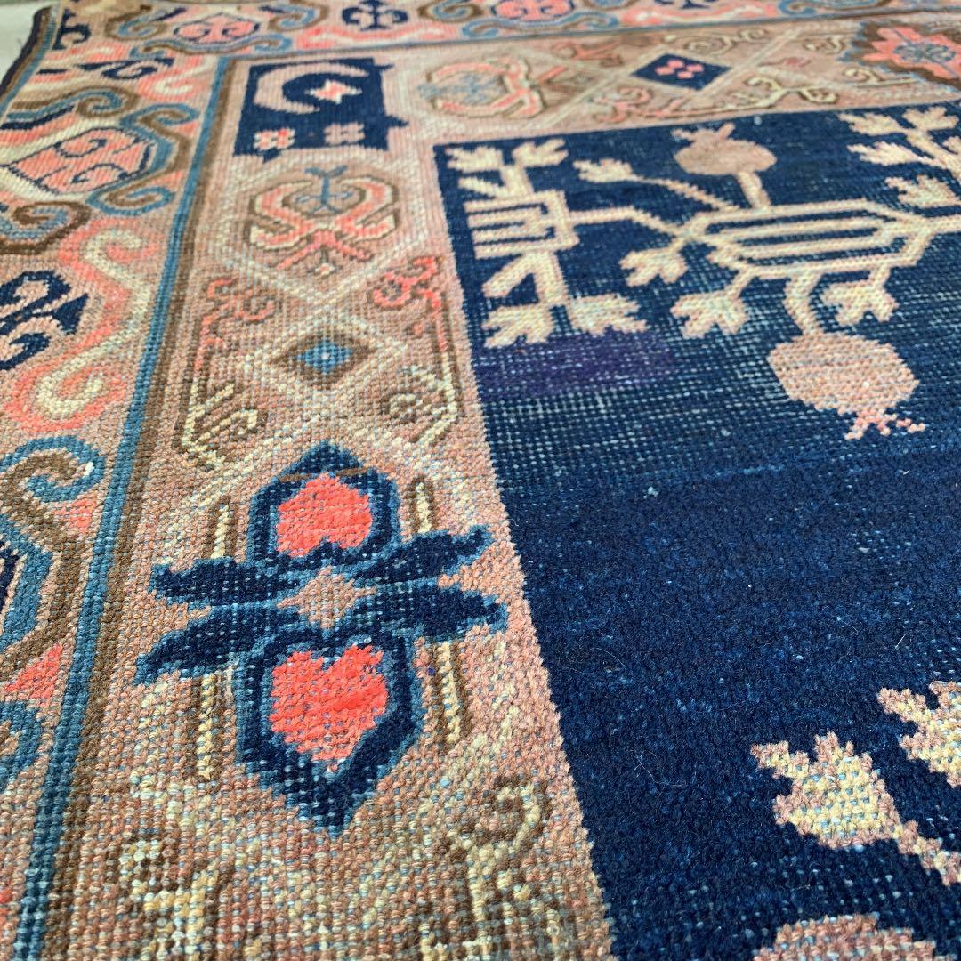 ⌘ antique 絨毯　③ ⌘