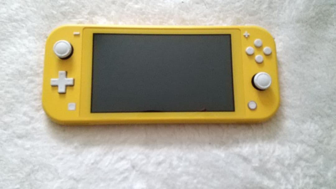 Nintendo SwitchLiteイエロー本体動作品極良品アダプター付き