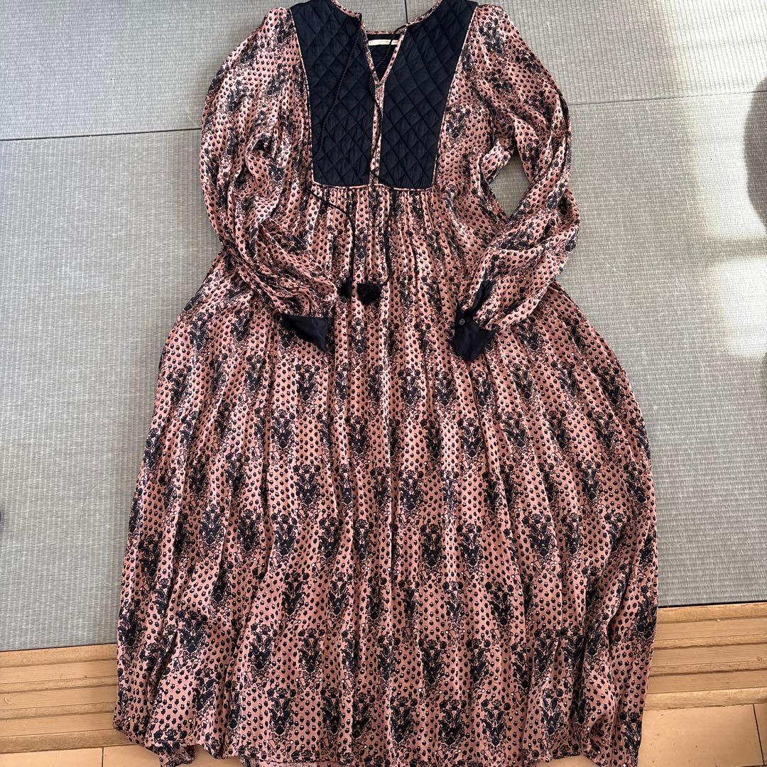 ヌキテパ　花柄ワンピース　フリーサイズ