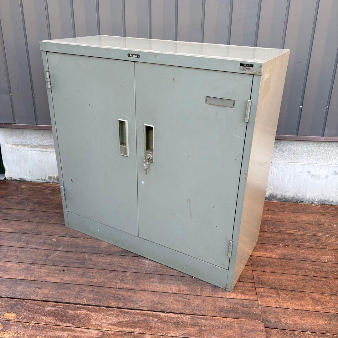 昭和レトロ インダストリアル イトーキ スチールキャビネット 鍵付収納庫 2段棚
