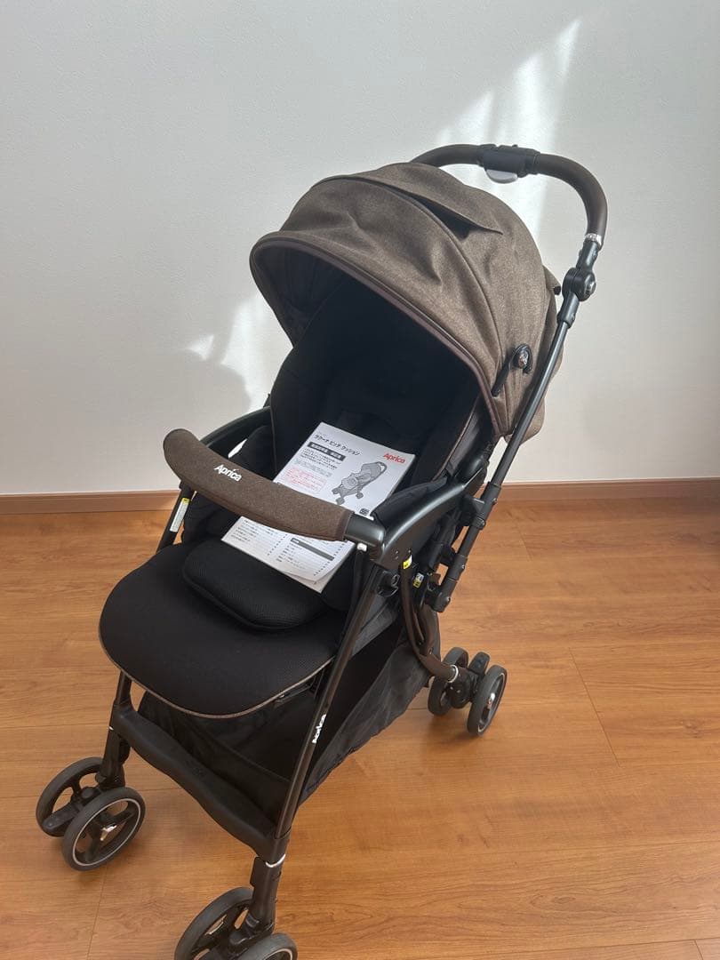 超美品！Aprica ラクーナクッション　ベビーカー　1000台限定モデル