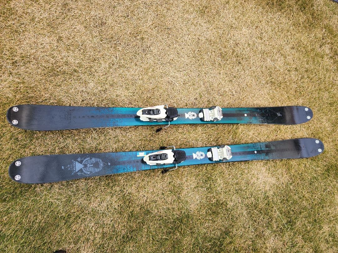 K2ケーツー スキー板Shreditorシュレディター 92