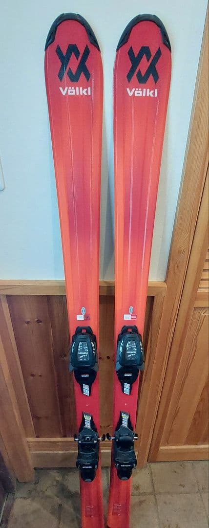美品Volkl 150 スキー 板　フレア Marker SHT