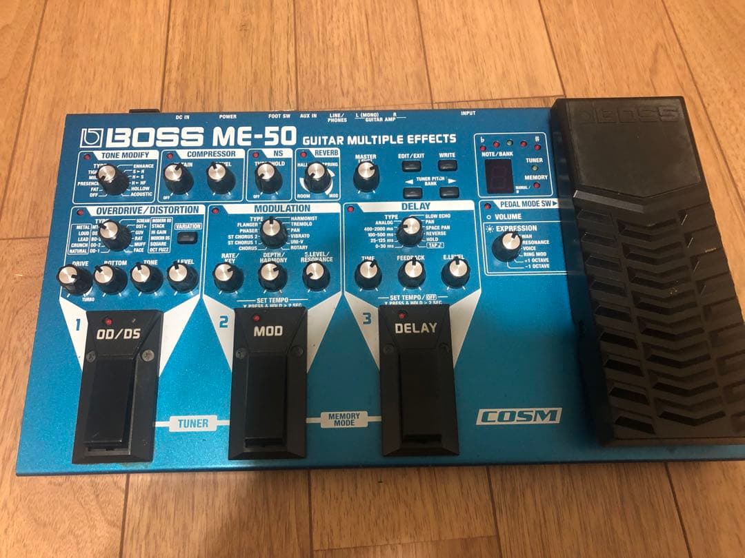 BOSS ME-50 ギターエフェクター 専用ケース　& アダプタ付き
